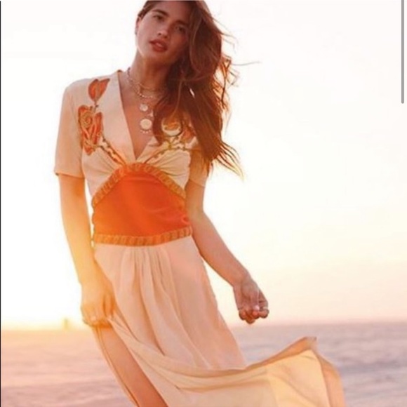 Birdlands silk maxi dress - Picture 2 of 3